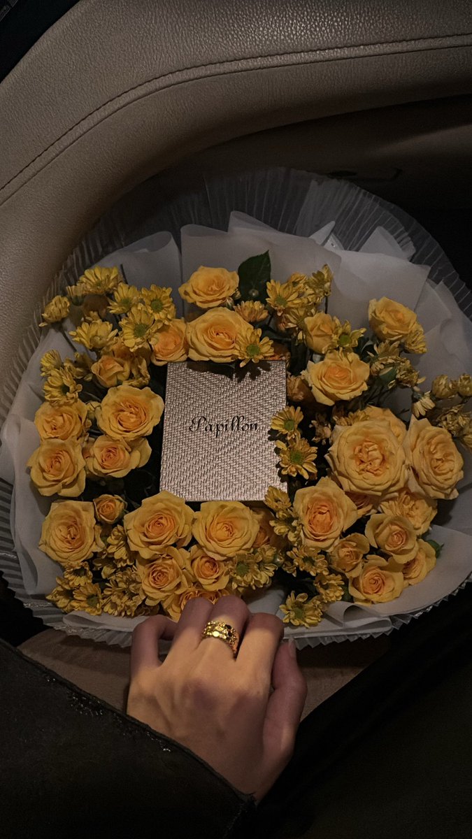 rxvii20's tweet photo. عامين من الحُب والود❤️. https://t.co/PwXOj0u44t