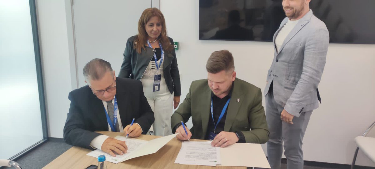 Firmado día de hoy Convenio  Colaboración entre el Parque Científico Tecnológico de Matanzas y compañía belorusa Human Craft, objetivo prestar servicios conjunto para el Diseño y fabricación de prótesis craneales, con interés  negocios en mercado regional.
#HaciendoPuentes