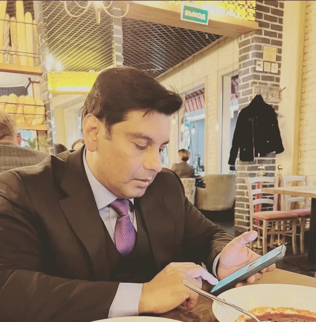 The International Day in Support of Victims of Torture (June 26) highlights the tragic case of Late Arshad Sharif, who faced:
1. Harassment, threats and fake cases in Pakistan.
2. Brutal torture and murder in Kenya by Kenyan police.
3. Impunity for his killers, who remain