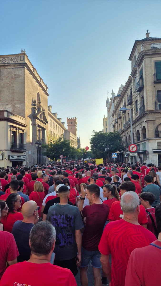 PS Sevilla Blinders tweet media