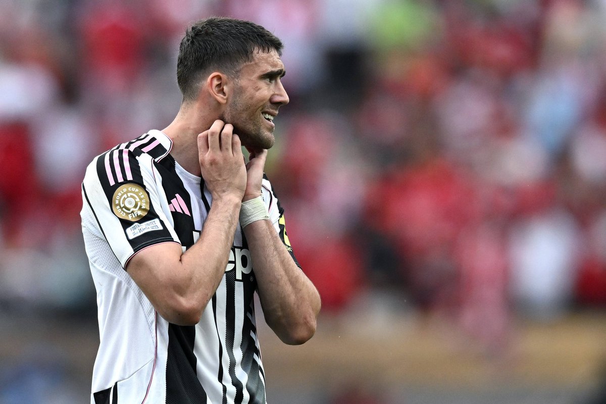 Dusan Vlahovic avec la Juventus :

🏟️ 145 matchs 
⚽ 58 buts
🅰️ 14 passes décisives 
72 G/A.