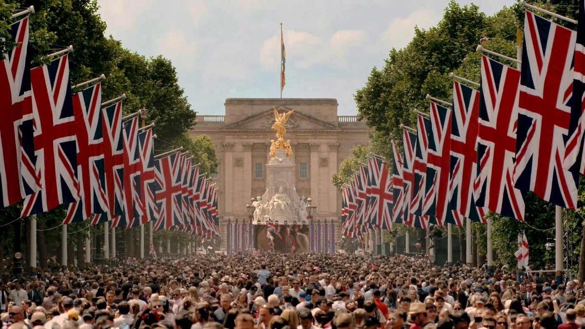 TheCinesthetic's tweet photo. Red, White &amp; Royal Blue (2023) https://t.co/TK7h44fgCg