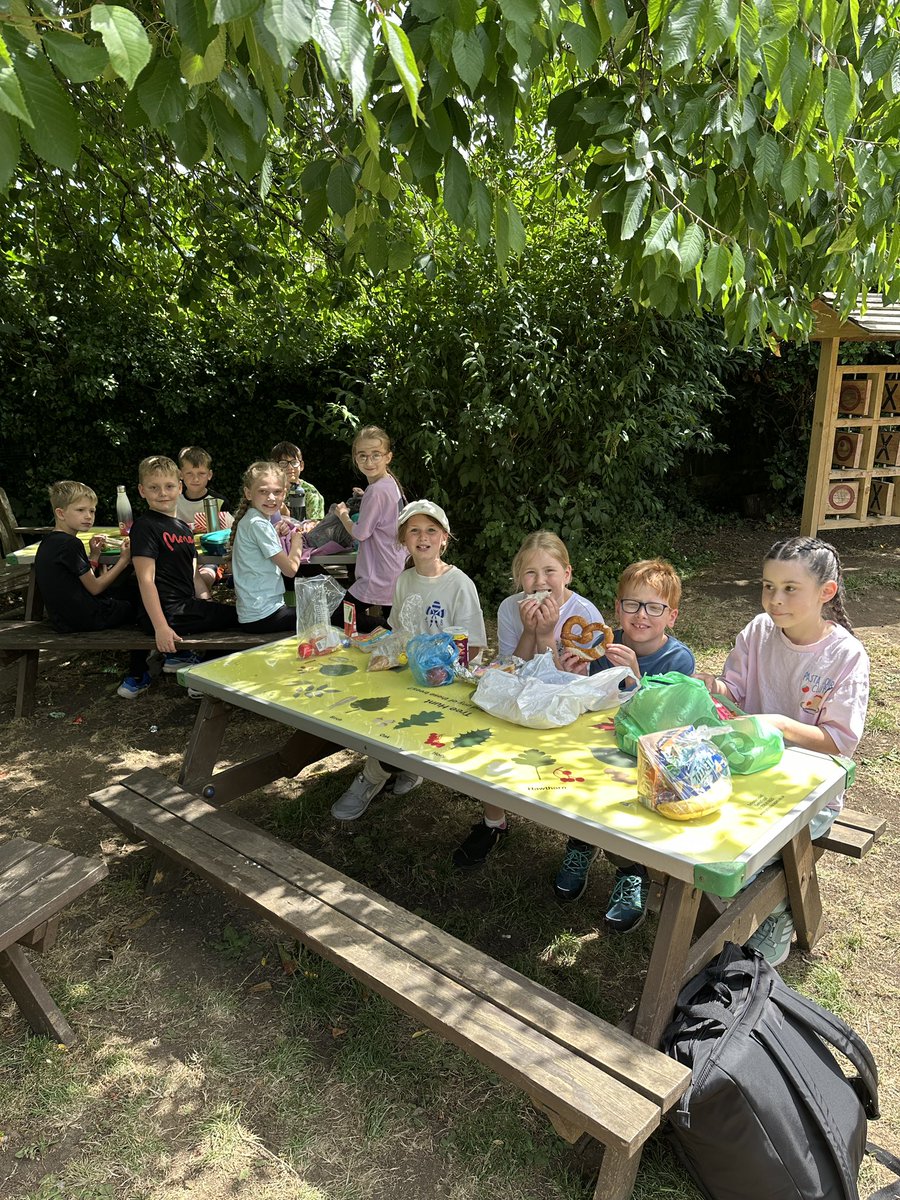 Overstone Primary School tweet media