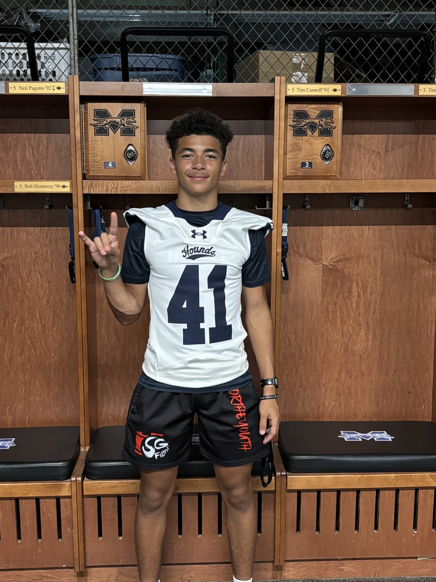J_SerranoRoss's tweet image. Had a great invitational visit today at @MoravianFB! Thank you @CoachLongMUFB for inviting me to tour campus and talk ball knowledge with @CoachDomFilippo! Looking forward coming back for a game in the fall ! #HoundEm
@CoachYoniOffit @CoachDaignault @LIBERTYATHCLUB