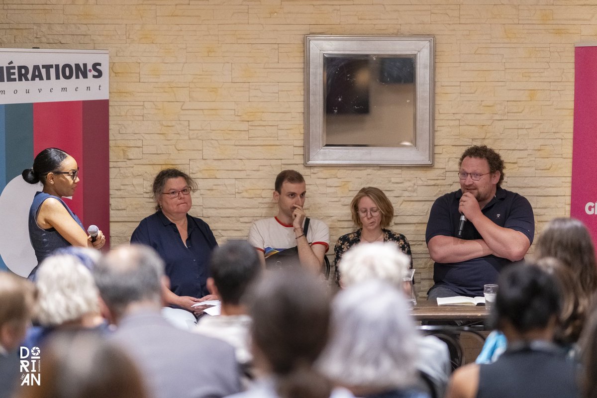 Échanges nécessaires ce soir au bar l’Exode sur la précarité et la santé mentale de la jeunesse.

Merci à toutes et tous les intervenant•es pour ces prises de paroles enrichissantes.

Nous lutterons toujours pour des conditions de vie dignes pour toustes !

📸 <a href="/dorian_lhez/">Dorian Lhez</a>