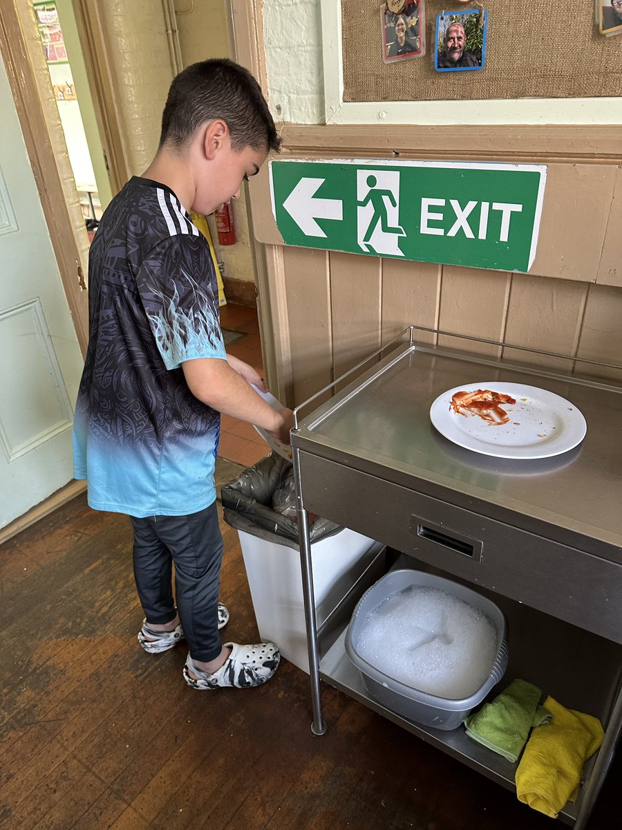 Overstone Primary School tweet media