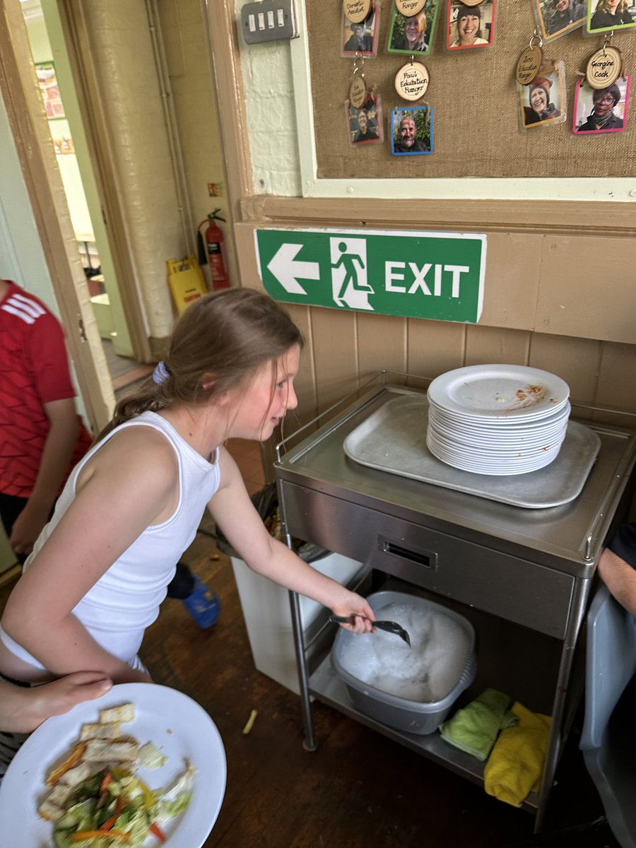 Overstone Primary School tweet media