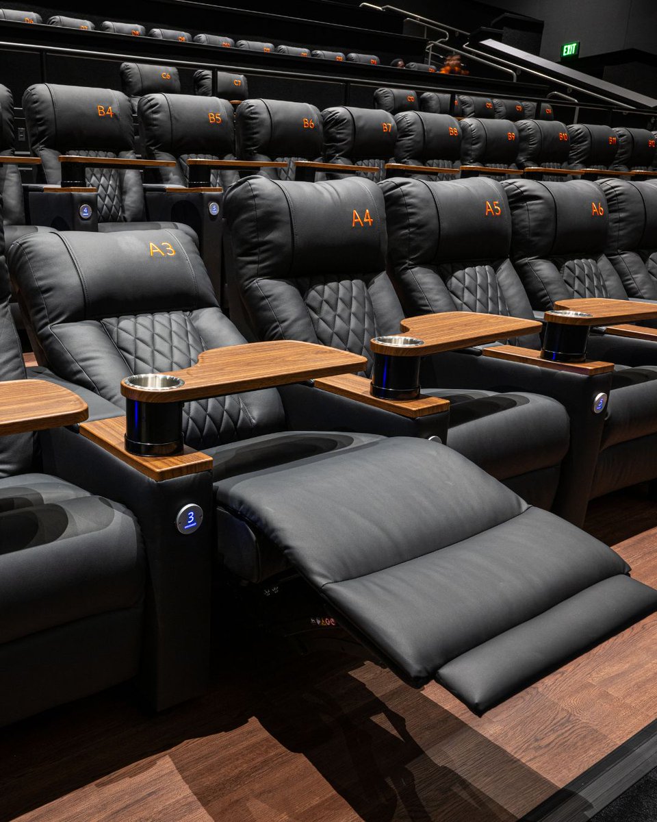 LALIVE's tweet image. Big news, movie lovers 🎥💕! @RegalMovies at LA Live is bringing its A-game with brand-new luxury recliner seats! Goodbye old seats, hello comfort🙌
Already four theaters equipped, many more to come! Swap your typical movie night with a perfect experience in our plush new seats.…