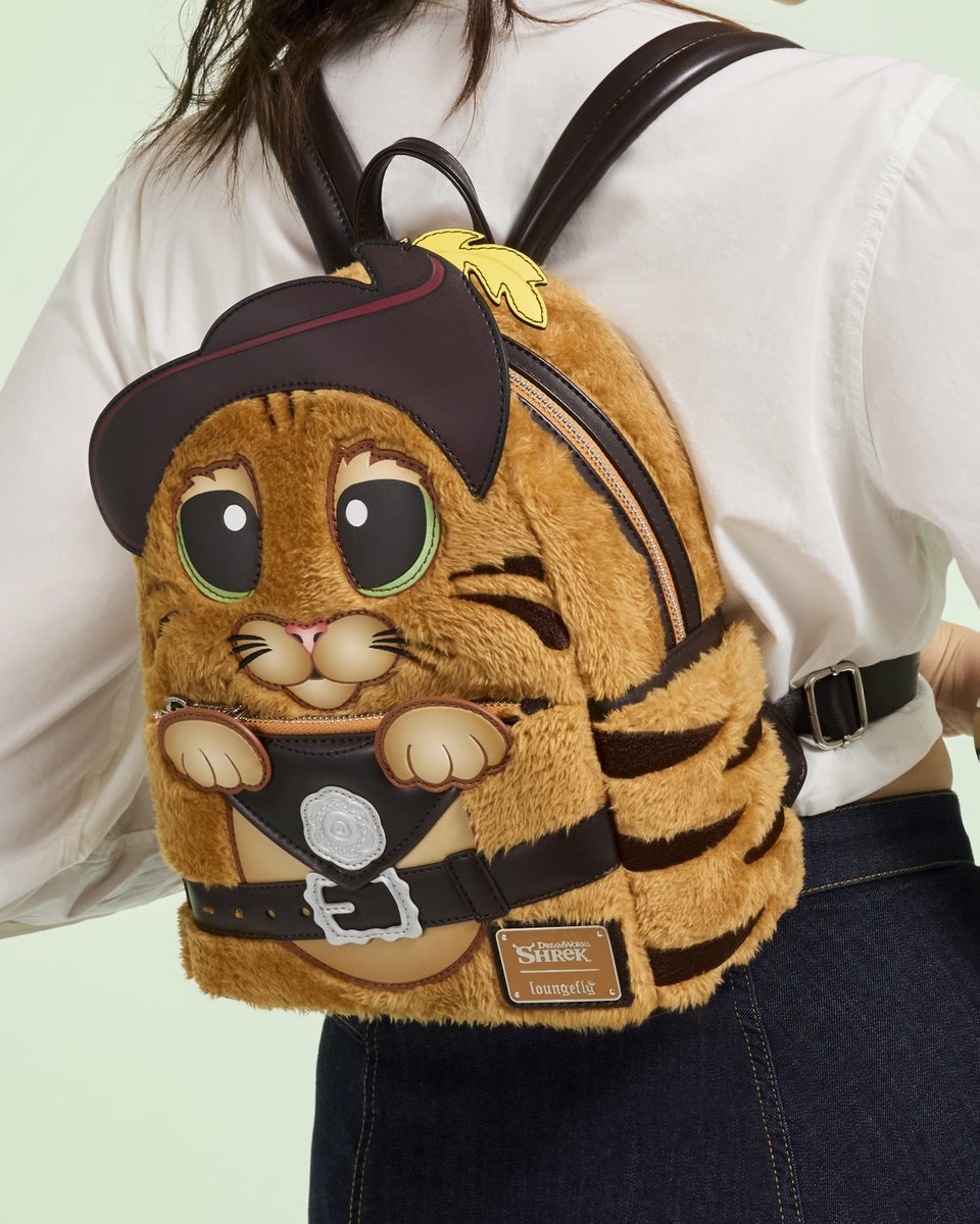Never in all of our nine lives have we seen a cuter bag