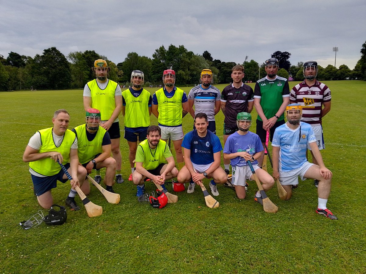 Hurling returns to South Wales 🙌🏻

For the first time in several years Colmcilles played a 7 a-side game of hurling in Cardiff. A close game between both sides with only 4 points separating the two teams 3-11 to 5-09!

Well done to everyone involved 👏🏼
