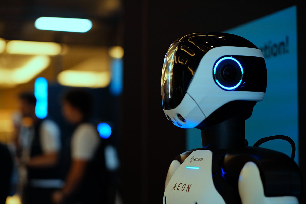 Hexagon LIVE 2025: Humanoid Robot AEON's Debut, the Launch of Octave, and More digitalengineering247.com/article/hexago… #DigitalTwin #Hexagon #Robotics #DE247 via <a href="/DEeditor/">Digital Engineering 247</a> from Digital Engineering 24/7