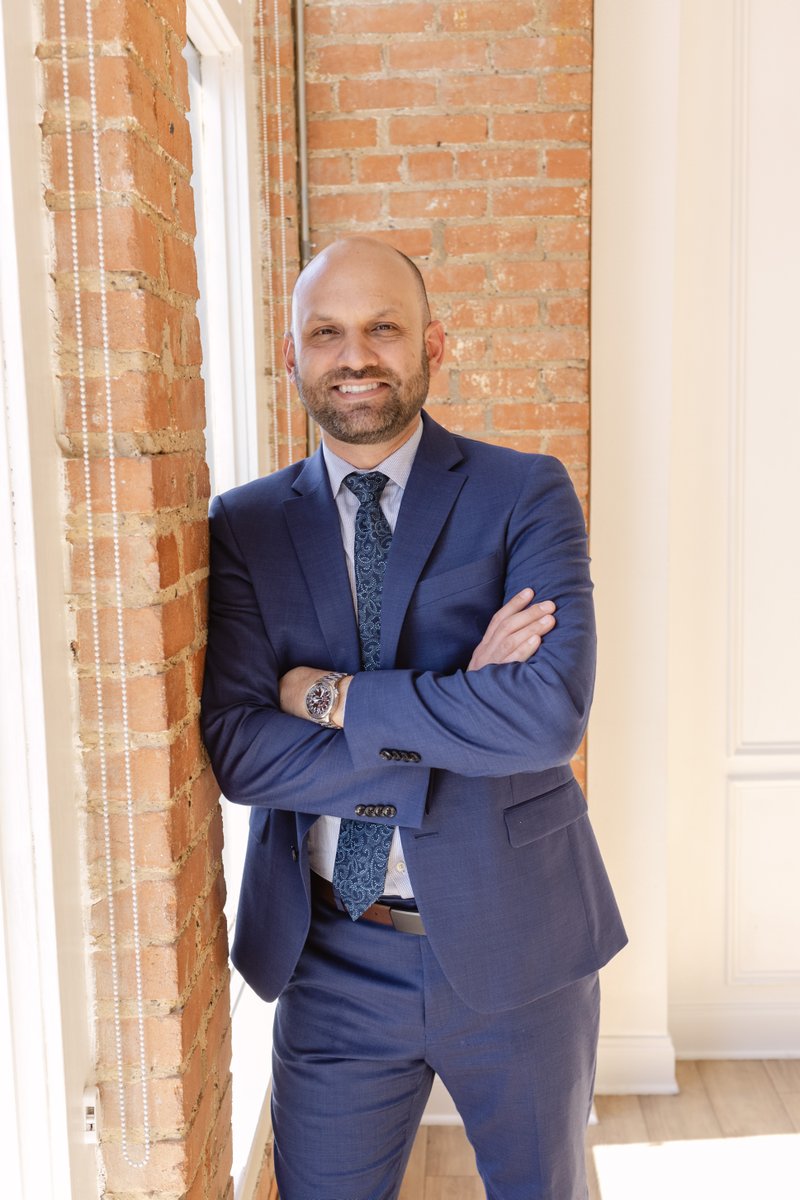 rivas_law's tweet photo. Managing liens can be complex. We specialize in every step, including required notice letters and property research. Our team provides peace of mind by managing it all for you. Rely on us for proactive solutions to streamline your lien processes. 📞 https://t.co/mScliJY8fp