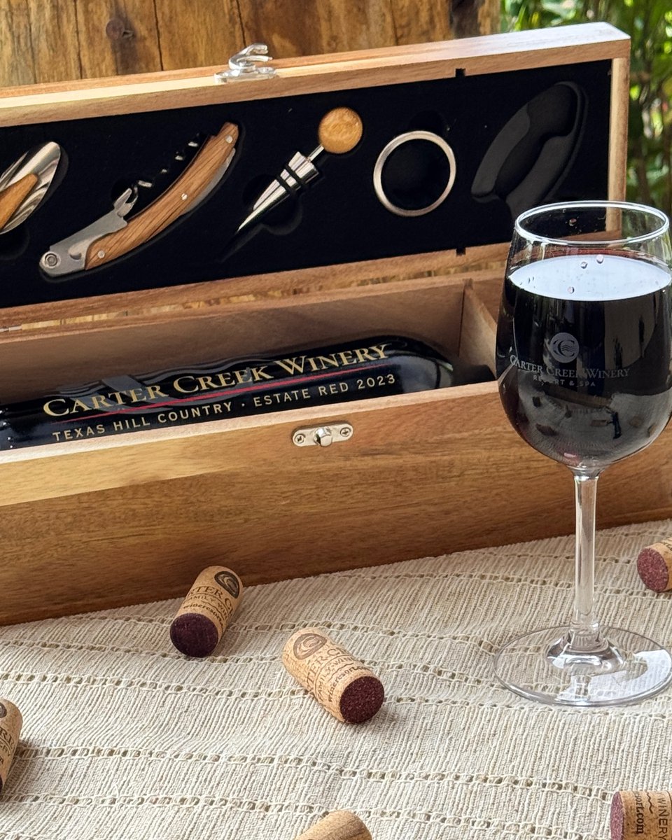 Carter Creek released its first-ever estate wine, the 2023 Estate Red. This new wine is a blend of Errante Noir and Paseante Noir, two varietals with signature characteristics!
shop.cartercreek.com

#CarterCreekWinery #TexasWineTrail #HillCountryWine #AwardWinning