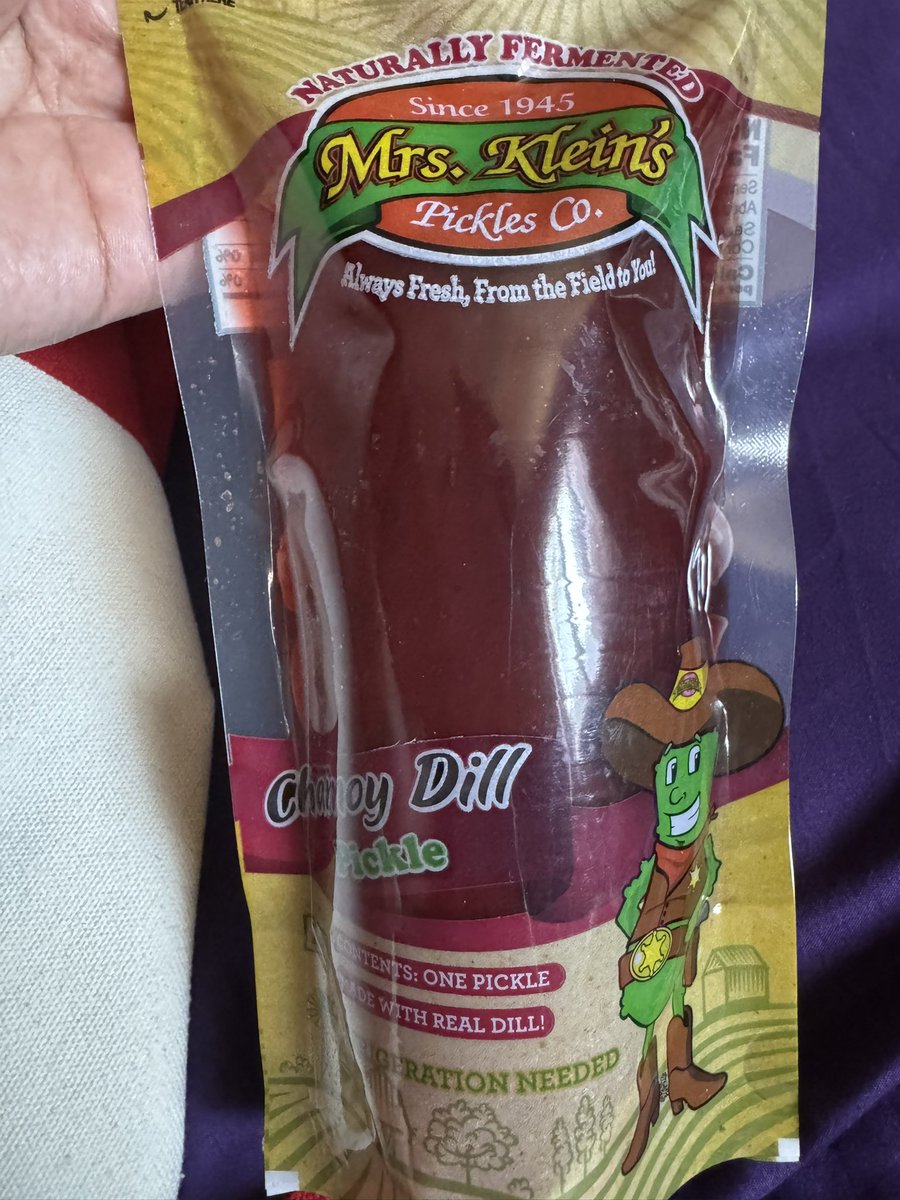 This was an interesting flavor🧐
I’d def try again but I would refrigerate before consuming imo🙂‍↕️