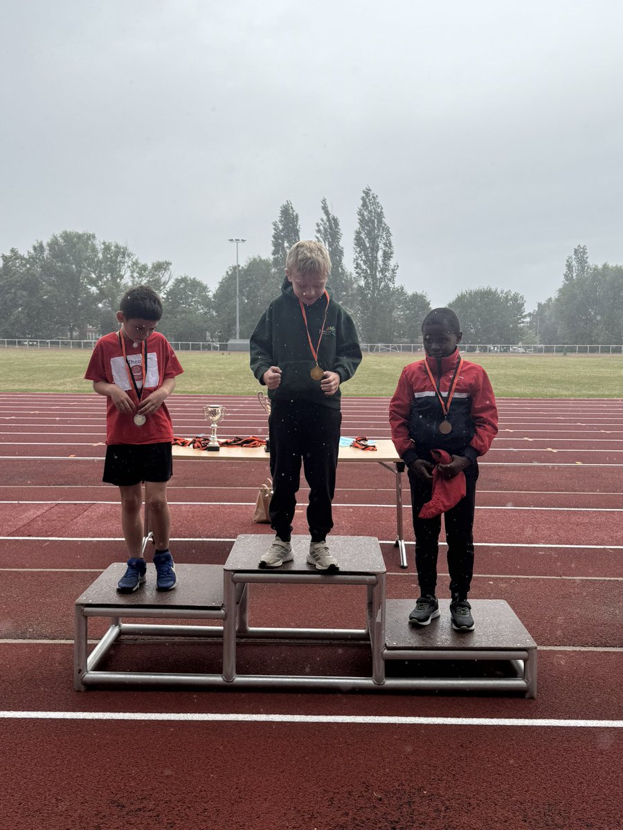 Wow! What fun we had at <a href="/LingfieldTrust/">Lingfield Education Trust</a> athletics tournament! 🏟️ Team Cambrai were out in force and brought home a collection of medals! 🥇 Everyone represented us so well, well done! 👏🏼