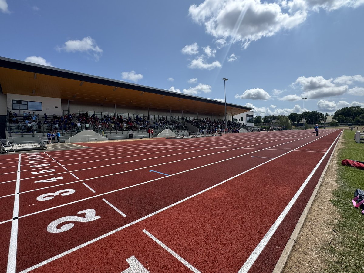 What a fab day! <a href="/LingfieldTrust/">Lingfield Education Trust</a> Athletics Tournament 🏟️ 🧡