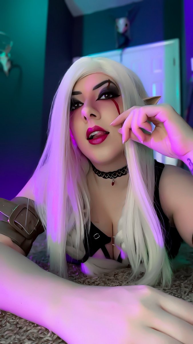 You’ve strayed from the path, haven’t you? It’s okay. I’ll be your guide from now on.