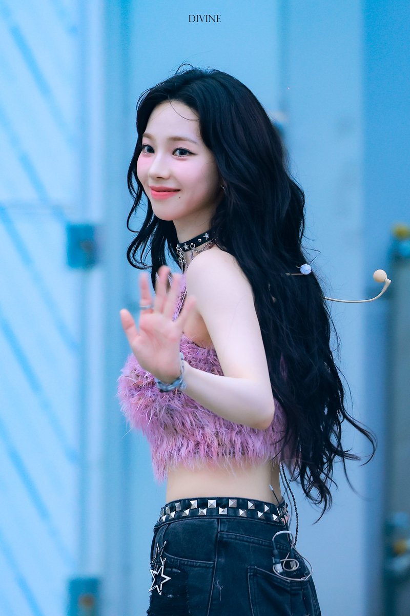 divine_0411's tweet photo. 240614                        

#카리나 #KARINA #에스파 #aespa https://t.co/7XjgOUKce2