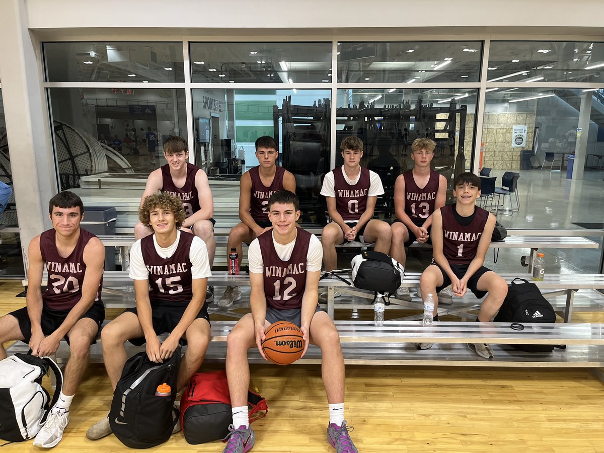 Good week for the Varsity boys except for the injuries. Loved the determination they played with every game. Played well against some good teams at D-One Team Camp.