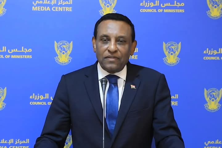 قرار حكومي بإعادة تأهيل وصيانة مراكز الكلى والأورام وتوفير العلاج المجاني للمرضى

بورتسودان، 26 يونيو 2025 (سونا)

أصدر رئيس مجلس الوزراء، الدكتور كامل إدريس، اليوم قراراً يقضي بصيانة وإعادة تشغيل مراكز غسيل الكلى التي توقفت عن الخدمة خلال فترة الحرب، في جميع أنحاء السودان، مع