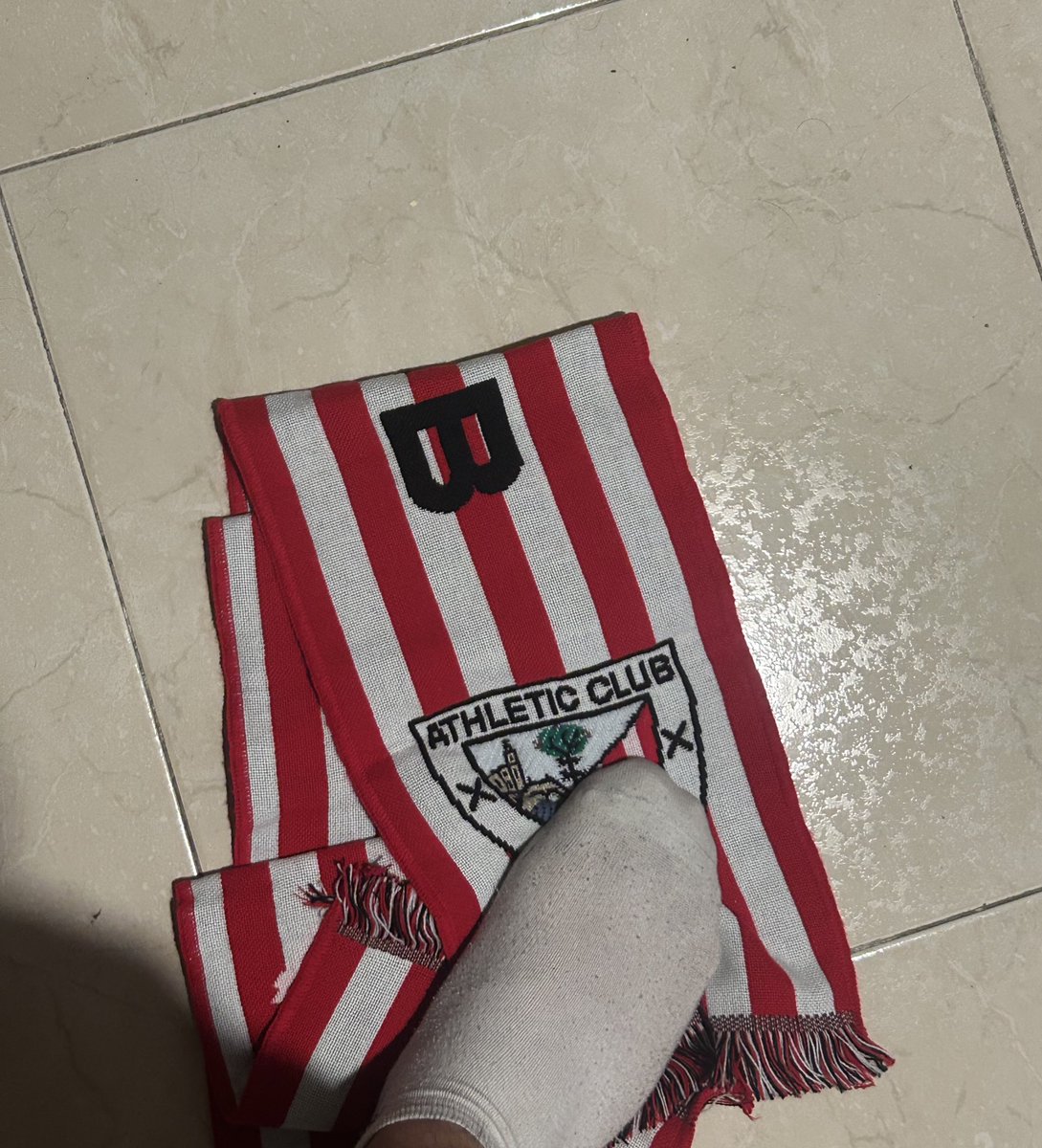 Hace unos años fui a Bilbao y compré una mopa de recuerdo en San Mamés. ¿Creéis que me ensuciará el suelo?
