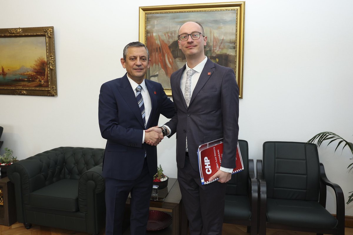 Mustafa UTKU (@ms_utku) on Twitter photo Genel Başkanımız Sayın <a href="/eczozgurozel/">Özgür Özel</a> ile başlayan, Cumhurbaşkanı adayımız Sayın <a href="/ekrem_imamoglu/">Ekrem İmamoğlu</a> ile kararlılıkla sürdürülen değişim sürecinin ve halktan yana iktidar yolculuğunun yanındayız.
‘Yenilgi sendromuna’ saplanıp kalmış ve pasif-agresif tavır içinde olanların ne Genel Başkanımız Sayın <a href="/eczozgurozel/">Özgür Özel</a> ile başlayan, Cumhurbaşkanı adayımız Sayın <a href="/ekrem_imamoglu/">Ekrem İmamoğlu</a> ile kararlılıkla sürdürülen değişim sürecinin ve halktan yana iktidar yolculuğunun yanındayız.
‘Yenilgi sendromuna’ saplanıp kalmış ve pasif-agresif tavır içinde olanların ne