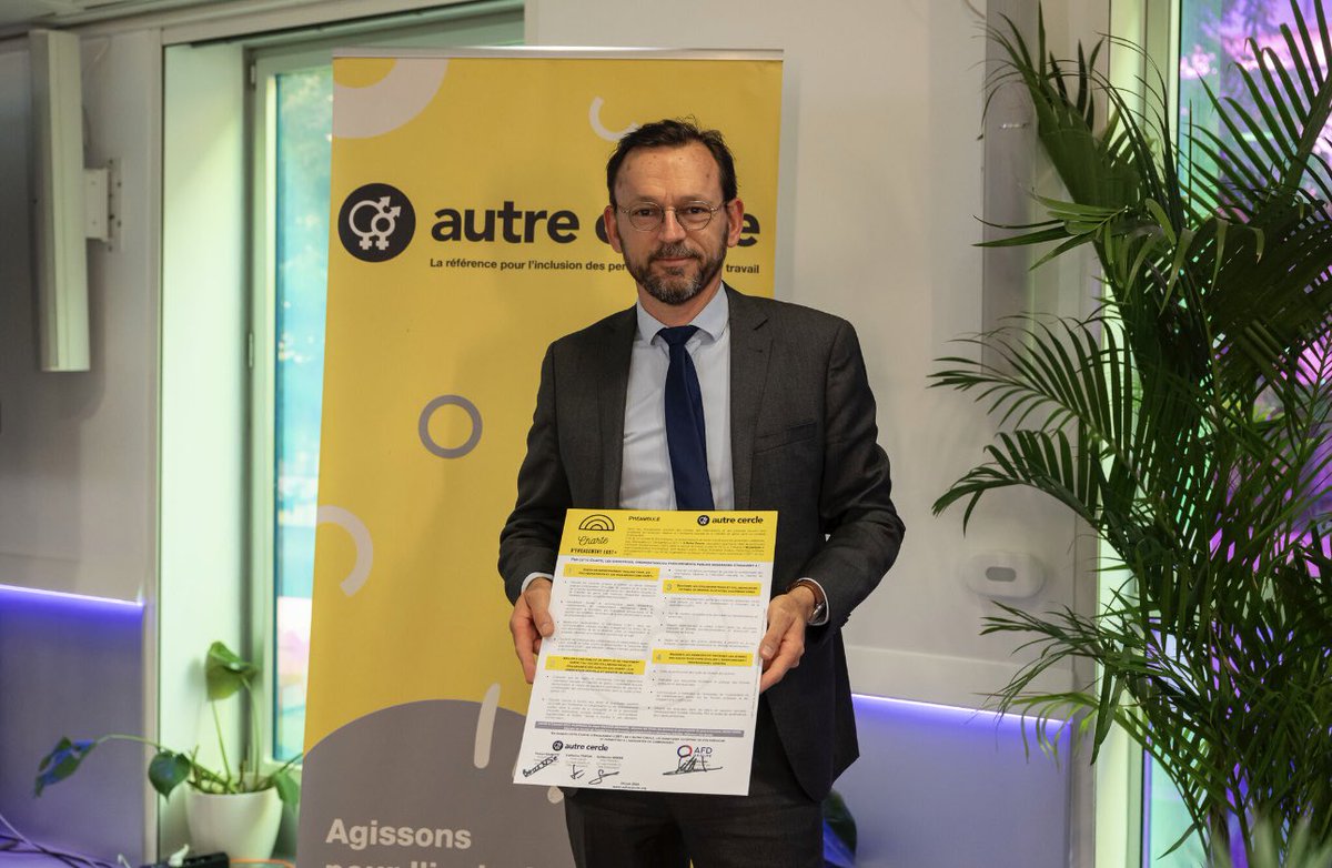 🌈 En el #MesDelOrgullo, la <a href="/AFD_es/">Agence française de développement Amérique Latine</a> reafirma su compromiso con un desarrollo más justo e inclusivo.

📝 Renovamos la #CharteLGBT de L’AutreCercle en Francia y nuestra membresía como Miembro de <a href="/CamDiversidad/">Cámara de la Diversidad</a> en AML.

🌍 La inclusión impulsa territorios más fuertes. #MundoEnComún