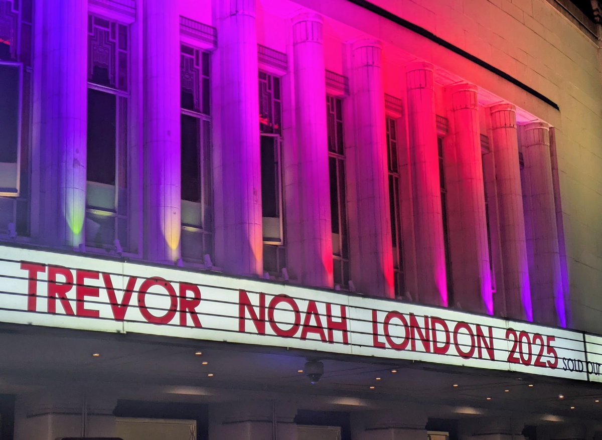 Ess Vee ๐๐ฌ๐ง๐๐ช๐บ (@i_see_no_spider) on Twitter photo Comedy = Tragedy รท Time,
Trevorโs math turns gloom sublime.
From global grief to a cheeky roast,
At the Apollo, he deserves a hat-tip toast ๐ฅ
Topical, sharp, and oh-so-clever ๐ค
He made us cry... with laughs - #TrevorNoahForever ๐๐ค๐ฌ๐ง ๐ฟ๐ฆ ๐บ๐ธ๐
#W69QH <a href="/Trevornoah/">Trevor Noah</a> <a href="/EventimApollo/">Eventim Apollo</a> Comedy = Tragedy รท Time,
Trevorโs math turns gloom sublime.
From global grief to a cheeky roast,
At the Apollo, he deserves a hat-tip toast ๐ฅ
Topical, sharp, and oh-so-clever ๐ค
He made us cry... with laughs - #TrevorNoahForever ๐๐ค๐ฌ๐ง ๐ฟ๐ฆ ๐บ๐ธ๐
#W69QH <a href="/Trevornoah/">Trevor Noah</a> <a href="/EventimApollo/">Eventim Apollo</a>