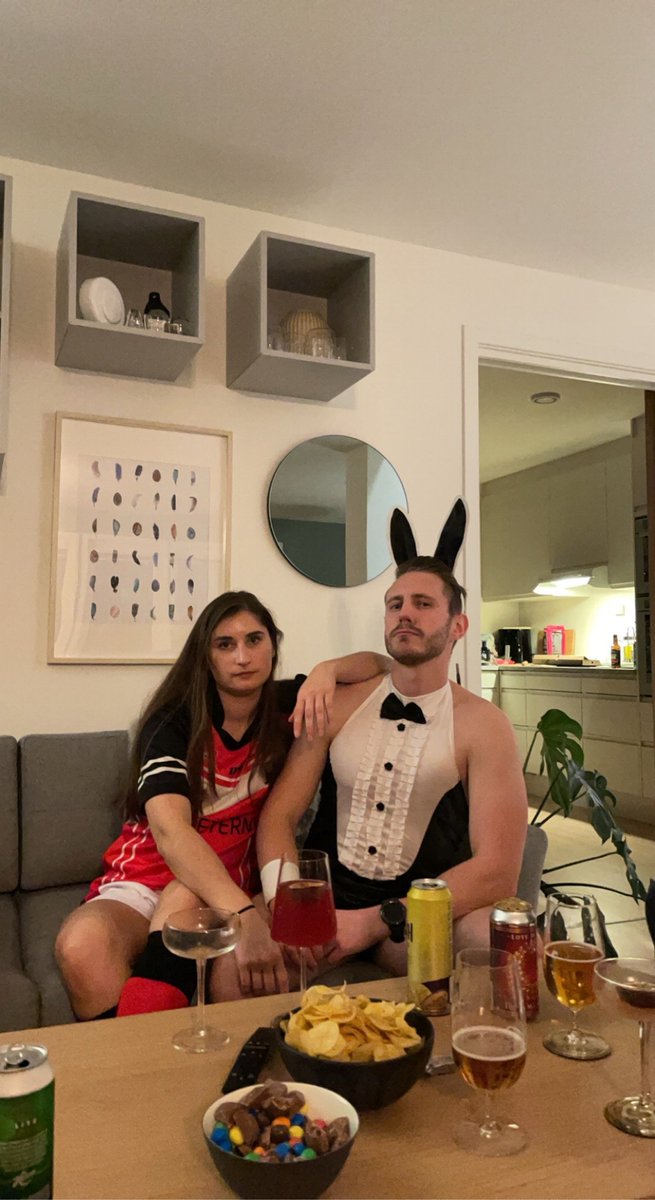 My favorite animal?
Rabbits.
You don't believe me?

Well here is the proof

(But actually it's dogs, and big lizards, and also Red pandas. And rhinos are neat too)