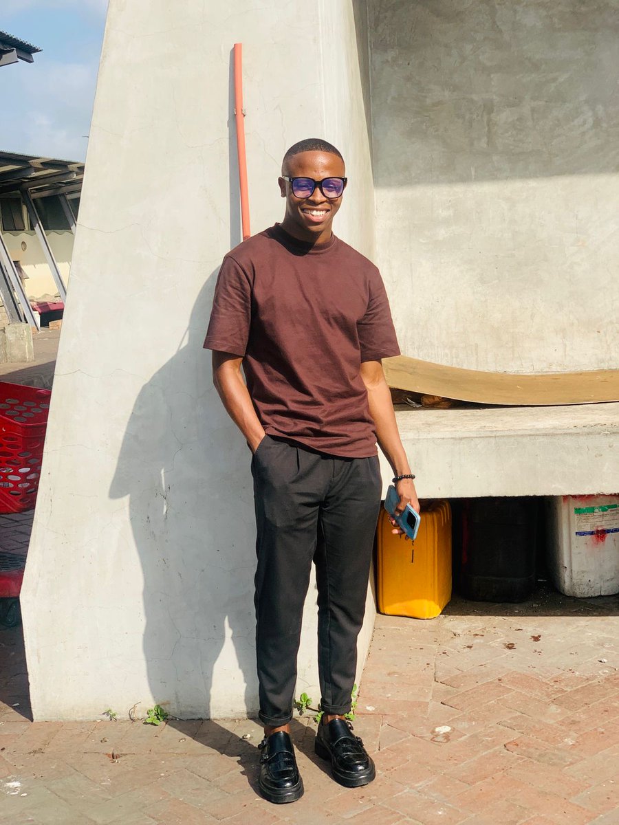 sakhile_bungane's tweet photo. 🤎🖤 https://t.co/ZA1ePo8BIH