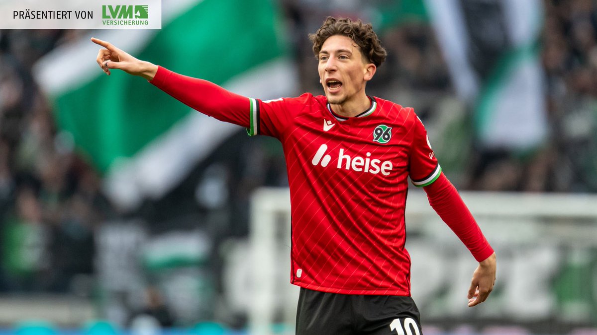 MassimoBarrila's tweet photo. 🚨 Janik Rochelt x Lecce
US Lecce are in promising talks with Janik Rochelt.
The 25-year-old is very open to a move and sees the Serie A switch as an exciting next step.
Negotiations are ongoing – optimism on all sides.

🇮🇹 #Rochelt #Lecce #H96 #TransferNews https://t.co/mFY2MSSNgu