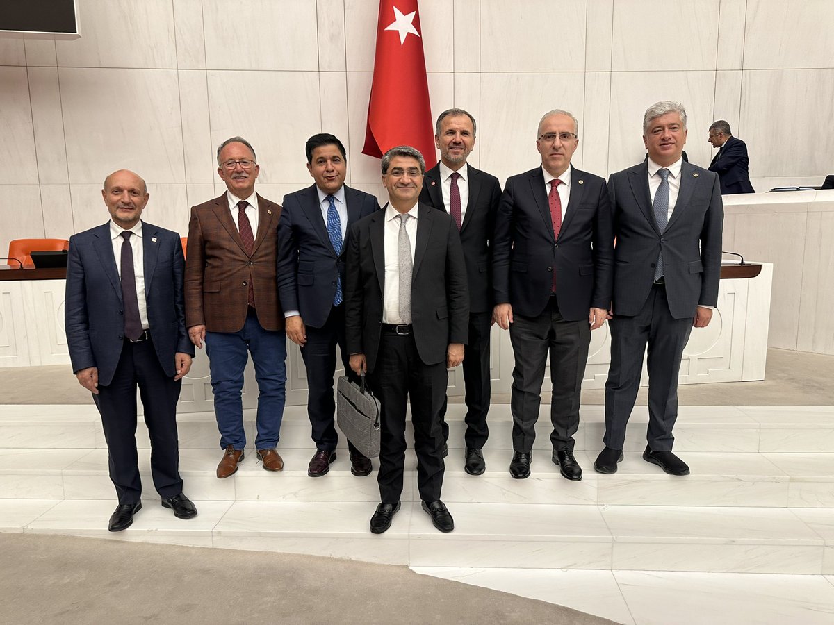 Bu haftaki Meclis çalışmalarımızı 00.10 itibariyle tamamladık...