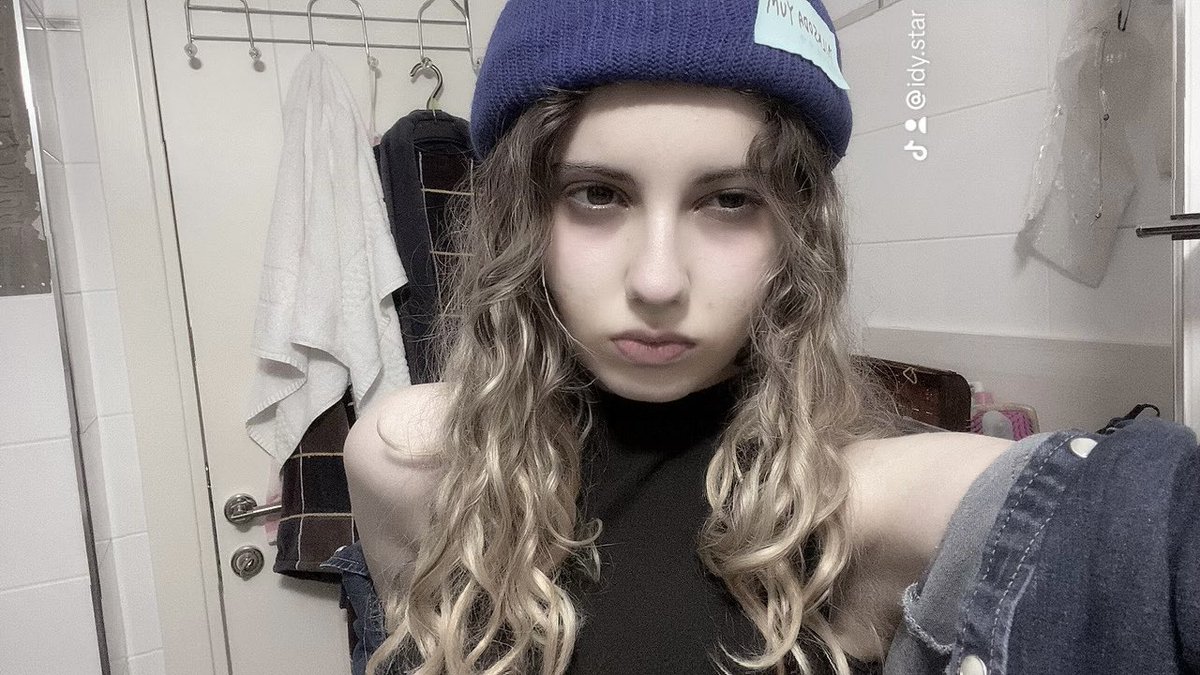 Star 💫 tweet media