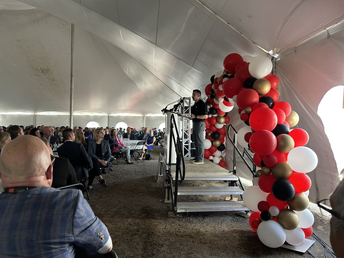 A pleasure to gather with workers and senior leadership to celebrate 90 years for the Coop Refinery Complex <a href="/CoopFCL/">Federated Co-op Ltd.</a> in Regina. 

Proudly started by eight enterprising and determined farmers in 1934. It’s been built and expanded for generations and proudly fuels Western Canada!