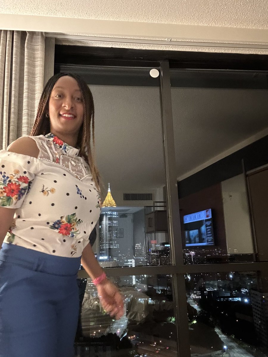 _jonique's tweet image. @_jonique is full of appreciate &amp;amp; gratitude for sharing my passion and research on #first-generation  #studentsofcolor #CareerDevelopment matters! Atlanta, GA was rewarding with good food 💜😇💋☺️💐