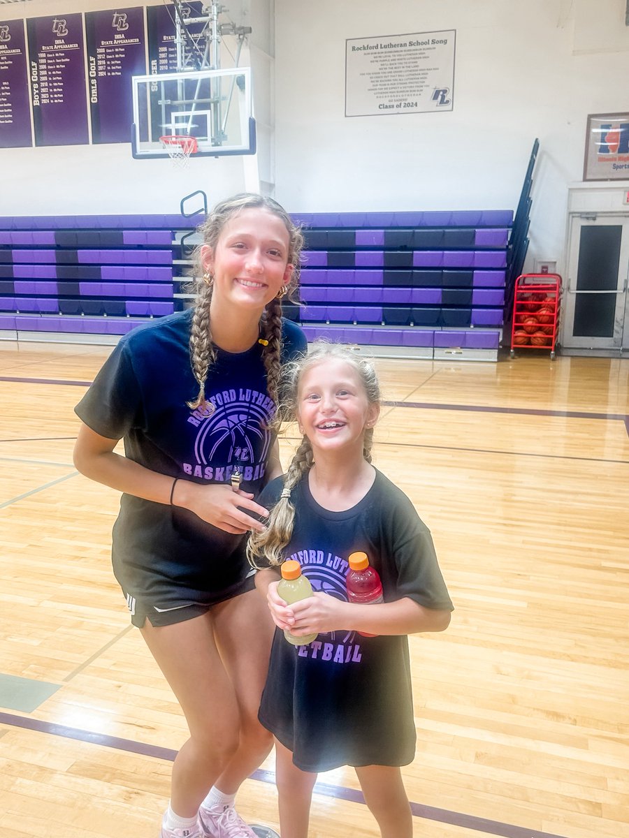 Teagan had a blast attending two camps this week. Thank you to Coach Yerly and Coach Carlson for making her experience so enjoyable. Both of these programs have so many talented student-athletes who make camp great for young girls.
<a href="/macygroharing/">Macy Groharing</a> <a href="/malia_morton/">Malia Morton</a> <a href="/SorayaParker25/">Soraya Parker</a>