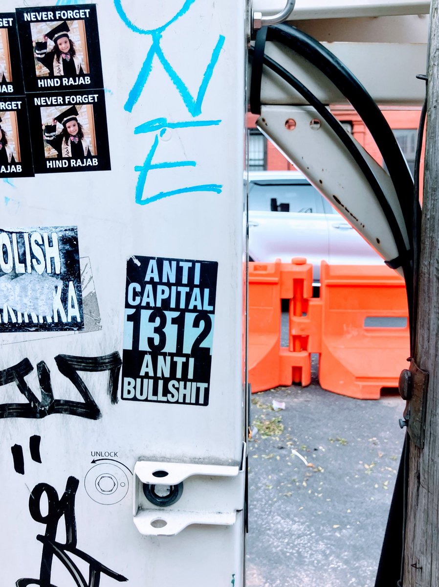 NoKingsNoCrowns's tweet image. “Disobedience, in the eyes of anyone who has read history, is man’s original virtue. It is through disobedience that progress has been made, through disobedience and through rebellion.”
― Oscar Wilde

📷 Brooklyn, NY

#anticapital #1312 #antibullshit