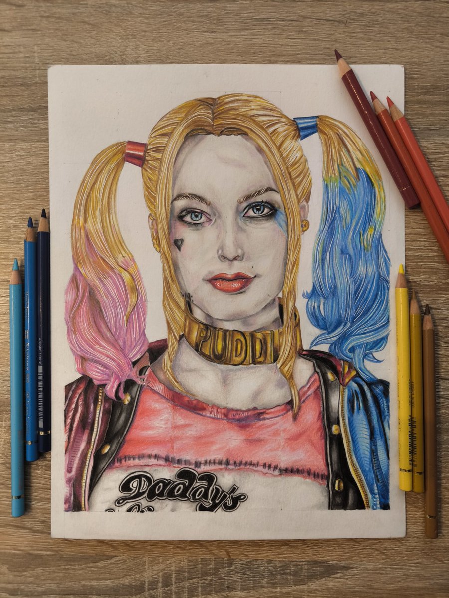 Otro más a la lista, dibujar caballo siempre es complicado pero me gustó el resultado #HarleyQuinn #DCU #drawing