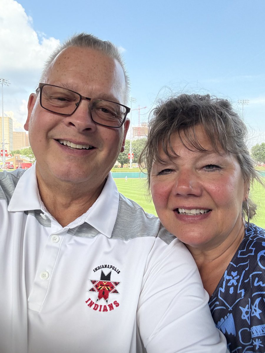 BillyO6816's tweet photo. Great (HOT) night for baseball! Go Indians! #indyindians https://t.co/kFp6lbkWsj