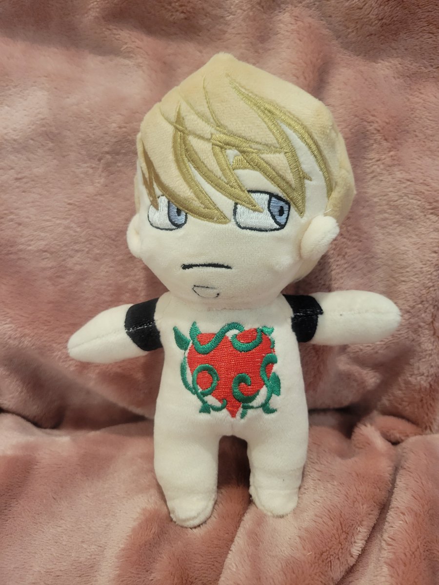 I want to thank <a href="/Cinnasplushies/">Cinna</a> SOOOOO much for this awesome custom Lawrence plush! He will be loved and cherished!!! And soon, thanks to them, Cypress will join him in plush form! 

#lawrenceoleander #BoyfriendToDeath #btd2