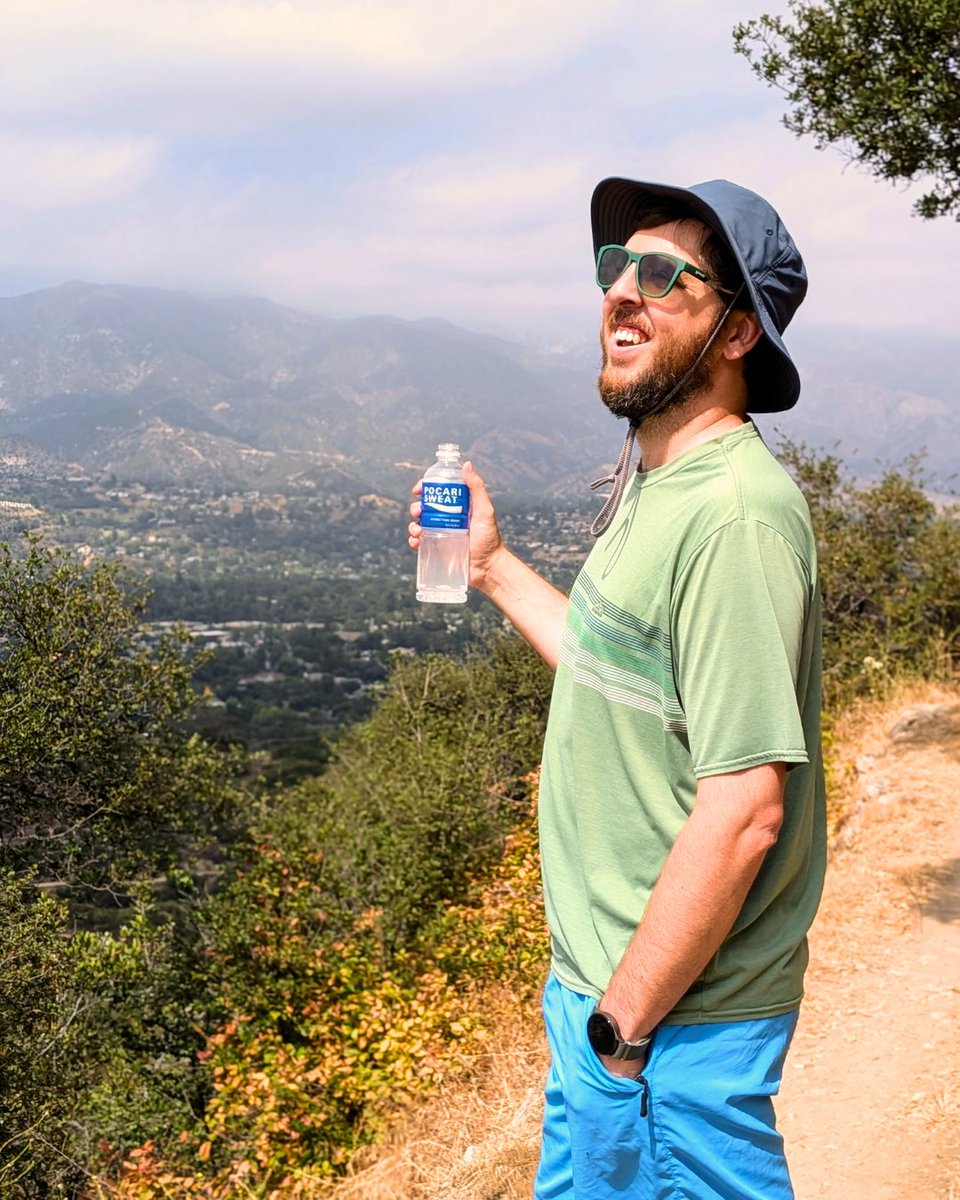 Hiking is a great outdoor activity, but it also poses a serious threat of heat illness 🥵 Hydration helps your body stay cool, however just water may not be enough. Electrolytes are essential for body function, so make sure you're replenishing those! 💦

📷 @mattitudehikes