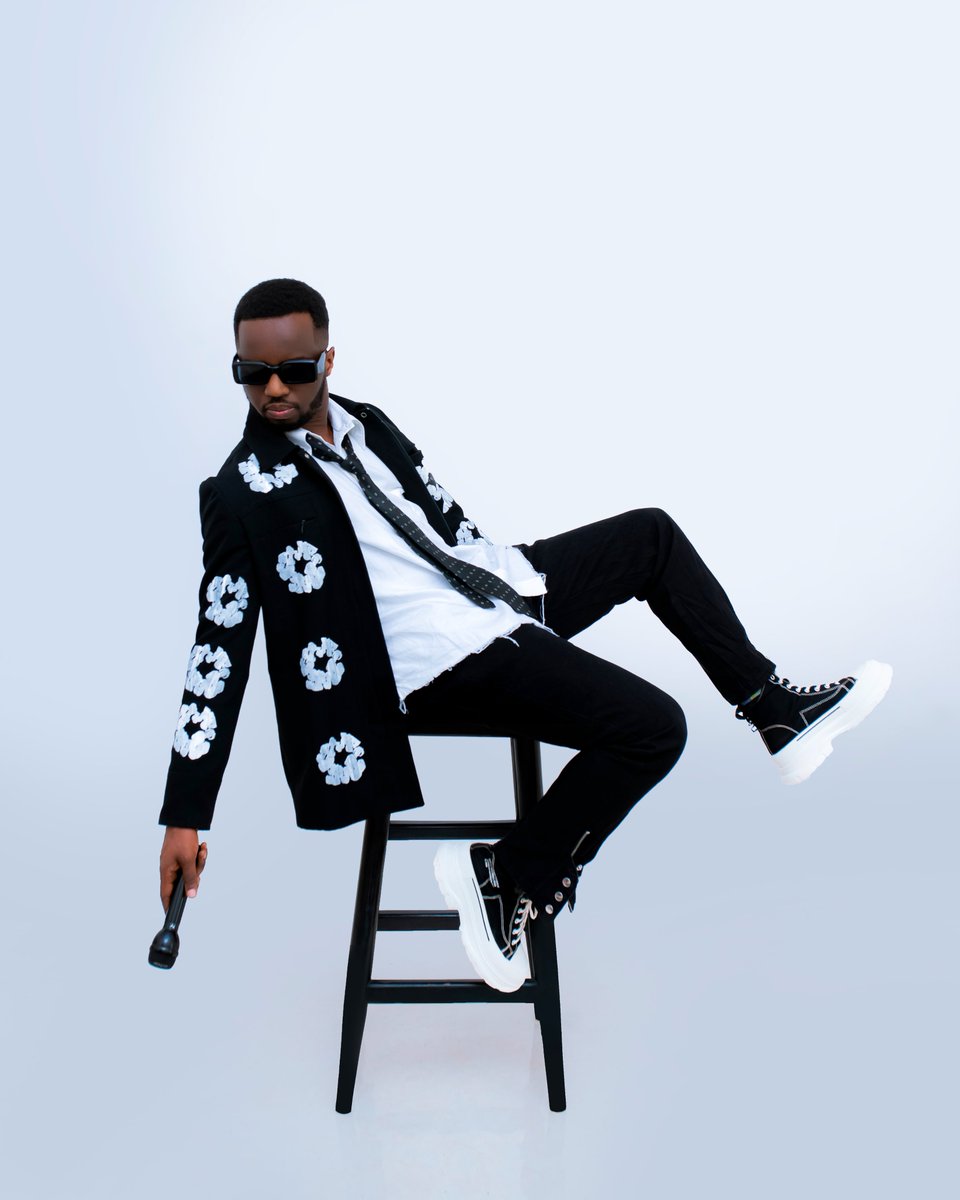 Hello there! my new song " Amabuye " will be out very soon!   stay tuned.... #music #amabuye #afrozouk #afrosound #afrobeatstotheworld #afrobeat #Rwanda #artist