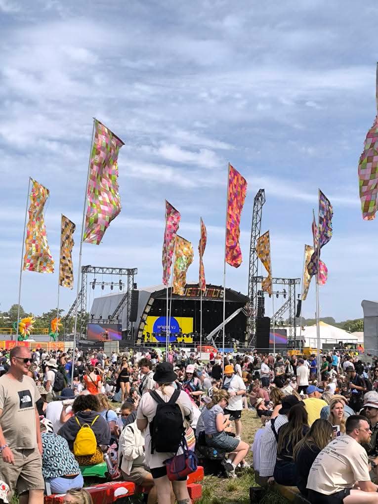 Very busy at <a href="/glastonbury/">Glastonbury Festival</a> 
#festivalvibes