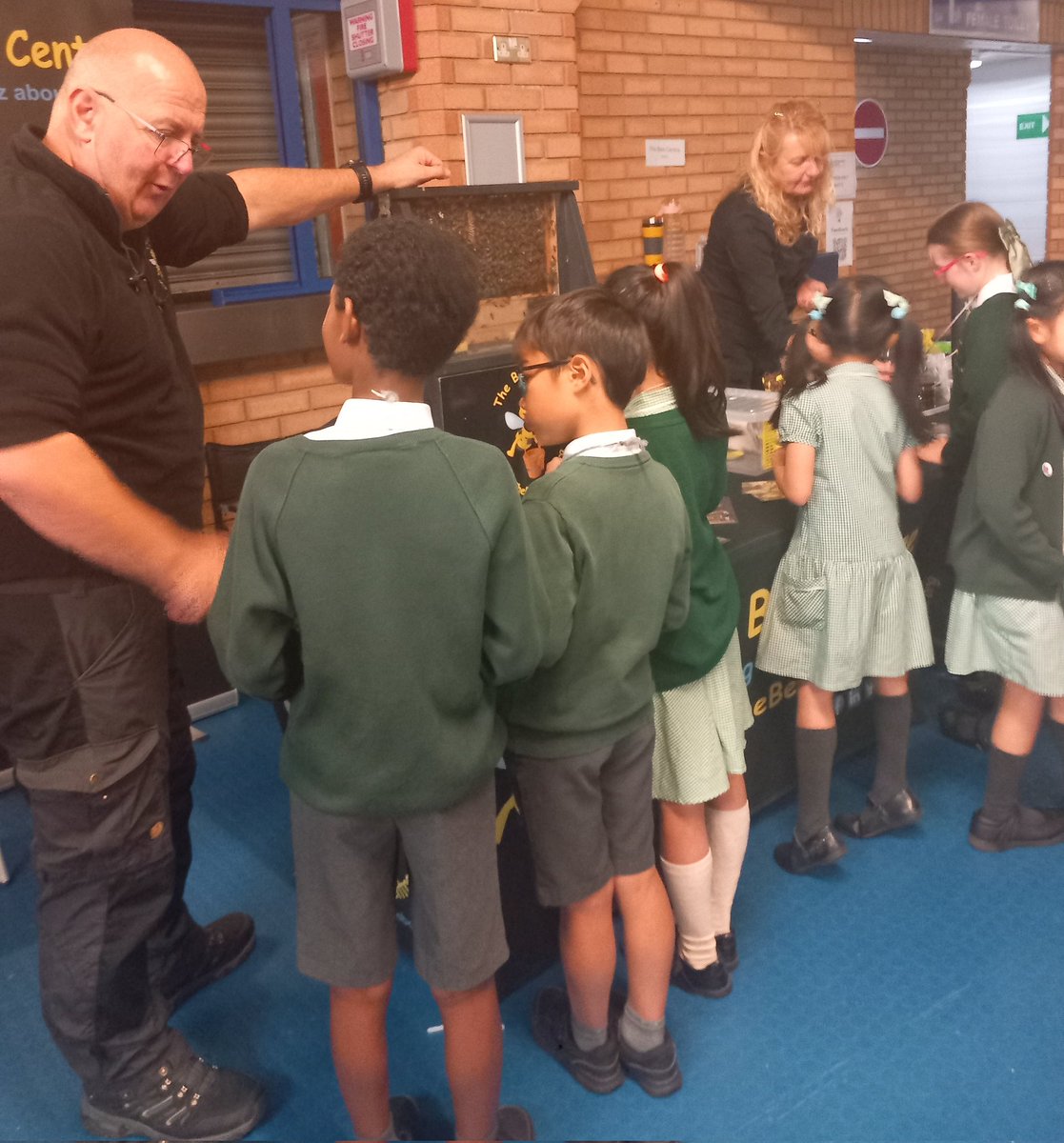 Sustainability Learning Conferences NW π (@sch_esd_conf) on Twitter photo What a busy learning beyond the classroom experience for both KS2 and KS3 pupils 26.06.25 <a href="/BRFCTrust/">Blackburn Rovers Community Trust</a> during Sustainability Learning <a href="/thebeecentre/">π The Bee Centre π</a> <a href="/AqualeaseUK/">Aqualease</a> Community Railways, Frends of the earth. What a busy learning beyond the classroom experience for both KS2 and KS3 pupils 26.06.25 <a href="/BRFCTrust/">Blackburn Rovers Community Trust</a> during Sustainability Learning <a href="/thebeecentre/">π The Bee Centre π</a> <a href="/AqualeaseUK/">Aqualease</a> Community Railways, Frends of the earth.
