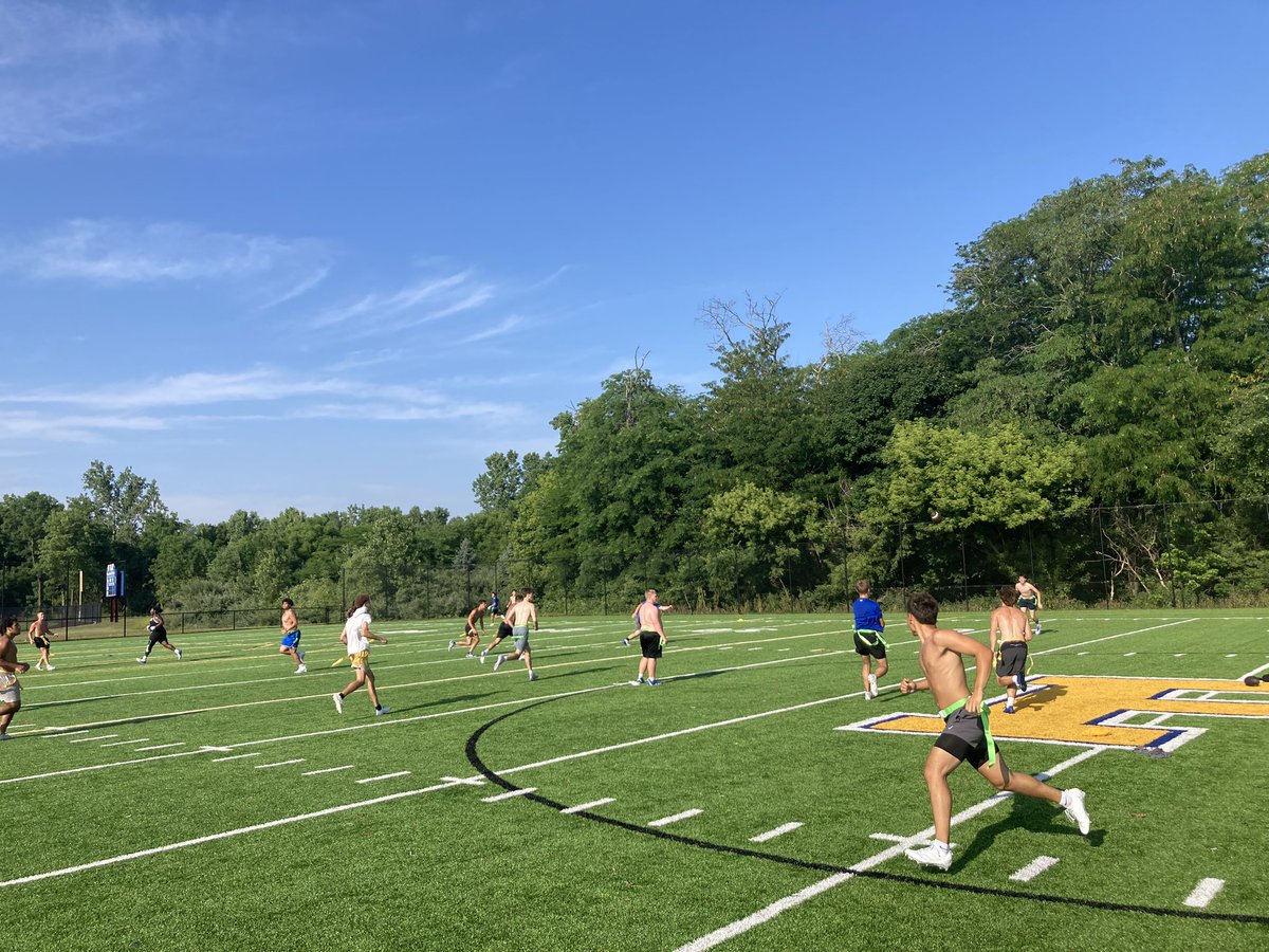 Finished off June Strength and Speed training with a little flag football competition. Our athletes competed and had some fun! Looking forward to two more great weeks before we end our summer sessions! <a href="/FHSAthletic/">Findlay Trojans Athletics</a> <a href="/FootballFindlay/">FINDLAY FOOTBALL</a> <a href="/stefadams87/">Stefan Adams</a> #hoops #trojans