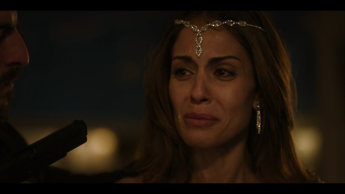 Eva y Oliver están solos ante la venganza de Sadiq. 😰🧨
¿Podrán salvarse? 🙏

Directo ▶️ atres.red/btosj #EvaYNicoleFinal