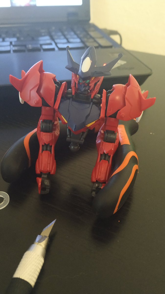 BuganDonneraxt's tweet image. I am building my very first Gundam! It&apos;s so fun, i already ordered more, even tho I haven&apos;t finished that one yet 🤣 #gundam #gunpla #Mecha