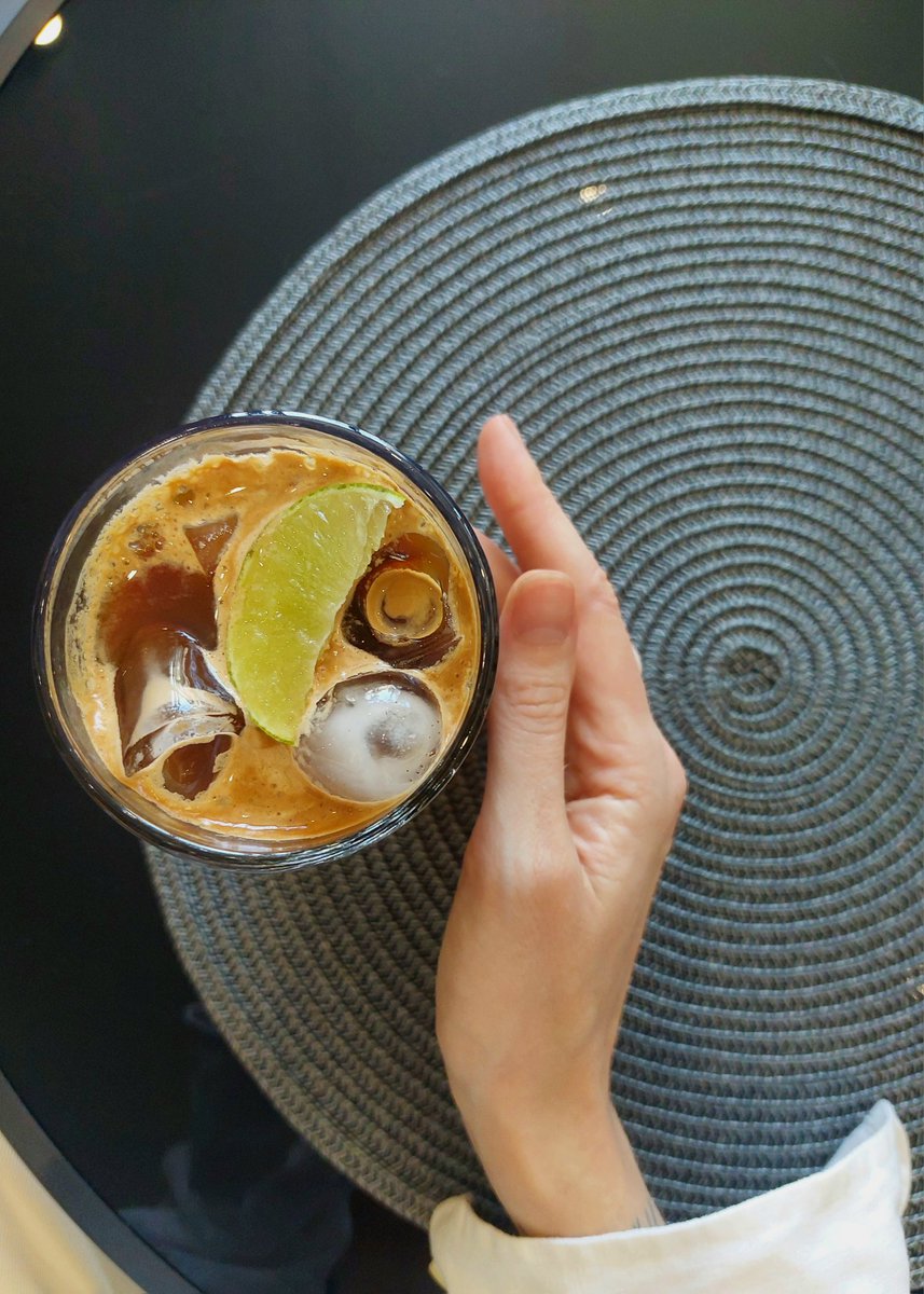 Це фото, як і будь-яке інше кожного дня, зроблено завдяки Силам Оборони України 
Ви вже закинули свою подяку у вигляді 🍩?