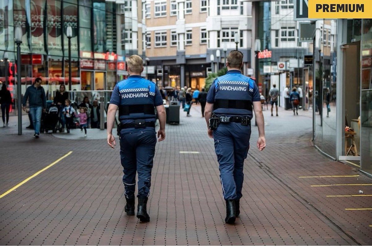 De Zoetermeerse VVD (@vvdzoetermeer) on Twitter photo De gemeente Zoetermeer breidt het aantal vaste banen voor handhavers uit van 21 naar 28. āEen vaste plek in de begroting voor alle 28 handhavers was āsuperhard nodigā, zegt initiatiefnemer en fractievoorzitter Lisette Sandifort van de <a href="/VVDZoetermeer/">De Zoetermeerse VVD</a>.
ad.nl/zoetermeer/zev⦠De gemeente Zoetermeer breidt het aantal vaste banen voor handhavers uit van 21 naar 28. āEen vaste plek in de begroting voor alle 28 handhavers was āsuperhard nodigā, zegt initiatiefnemer en fractievoorzitter Lisette Sandifort van de <a href="/VVDZoetermeer/">De Zoetermeerse VVD</a>.
ad.nl/zoetermeer/zevā¦