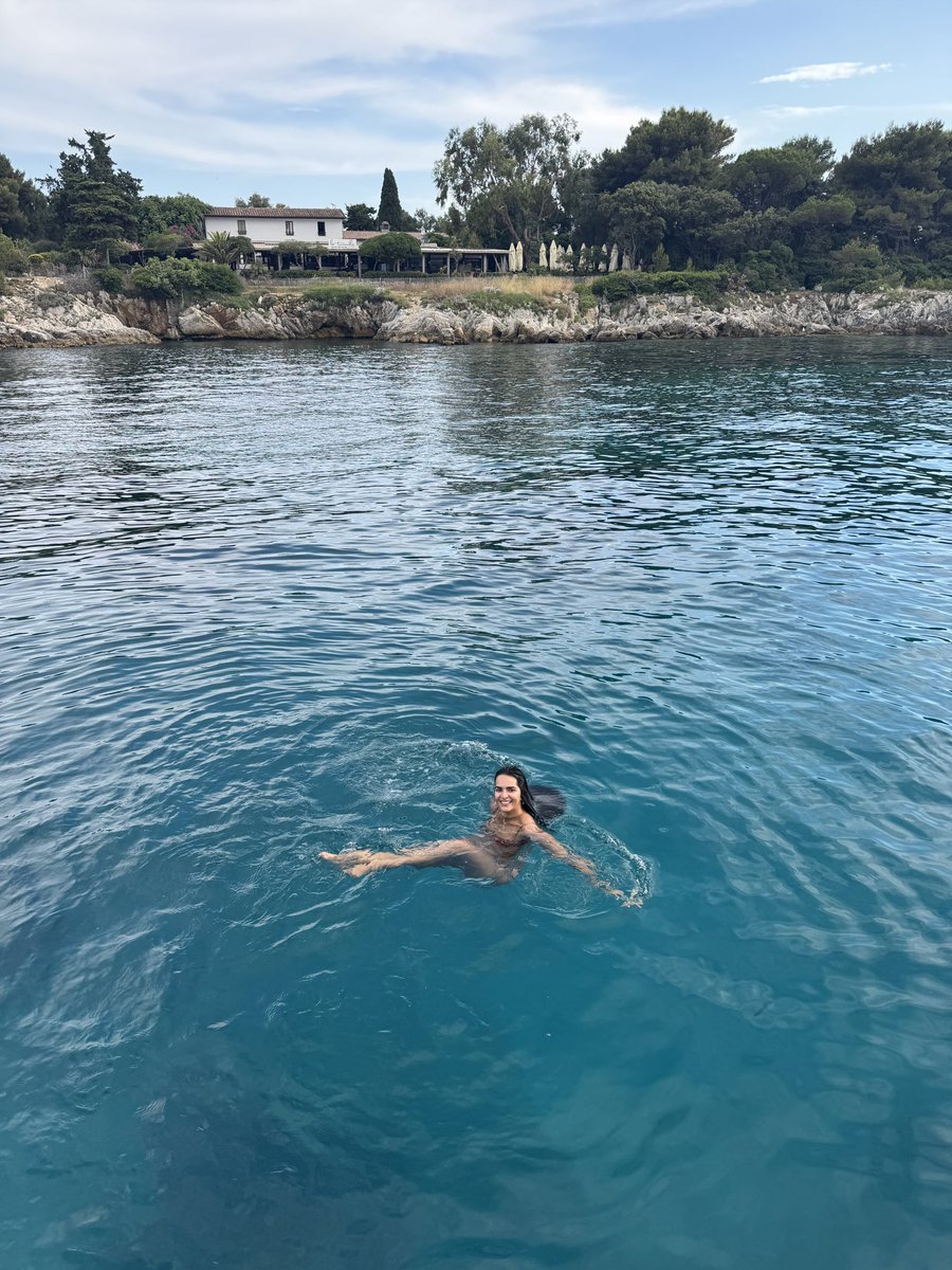 raiauad's tweet image. Sometimes it’s hard to believe I get to live these crazy experiences as part of my job 🤩
Thanks @MetaMask for the invite, had a blast on the speedboat ride 🚤